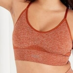 Pink by victoria's secret sports bra